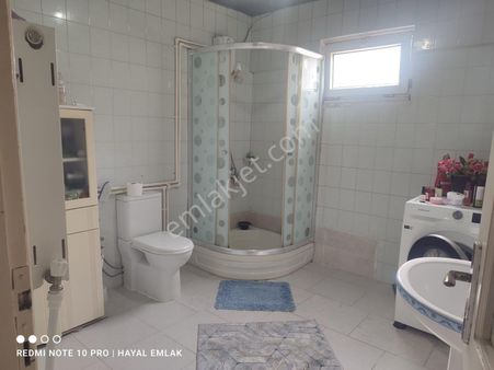 Saygılı Ticaretin Üstünde Yatırımlık Dairemiz Satılıktır