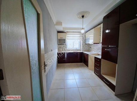 Merkezi Konum!!!arakat Mavi Bulvar İkram Dondurma Civarında.....