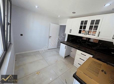 Vizyon Emlak'tan Bayramoğlunda 2+1 Ara Kat Daire 4100000 Tl