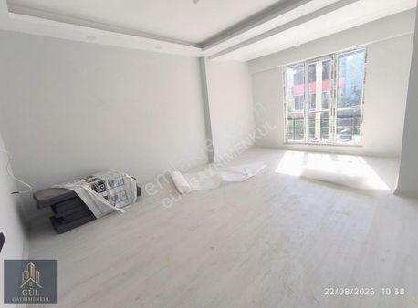 Acil!!! Mevlana'da Satılık 3+1 İskanlı Asansörlü 4.kat Öncephe D