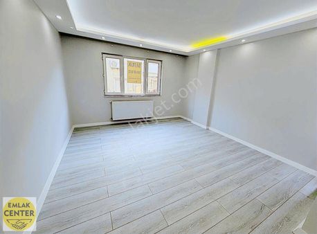 Emlak Center'dan Kuyualan Mah Satılık 3+1 Ara Kat Masrafsız Ev