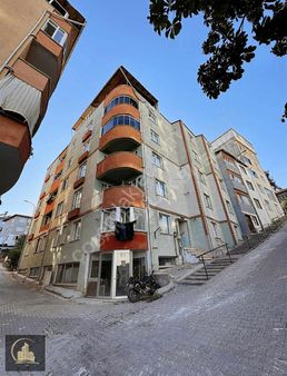 B,ç Emlak'dan Satılık 3+1 Daire