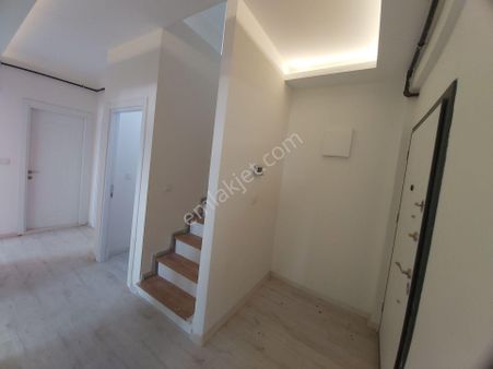 Çiğli'de Full Deniz Manzaralı 4+1 Teraslı Dubleks 200m2_ Sıfır