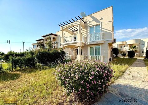 Denize Yakın Site Düzayak Konum Köşebaşı Ev Ön Blok Özel Plajlı Krediye Uygun Eşyalı Daire Yabancıda