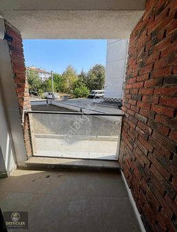 Md- Vergi Dairesi Yakını Geniş 3+1 Daire