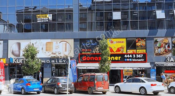 Turkuazdan Eski Sanayi İş Merkezi Cadde Cepheli Lüks Kiralıkofis
