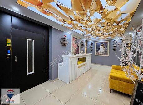 Ümraniye Çarşı Tabela Değeri Yüksek Prestijli Devren Satılık