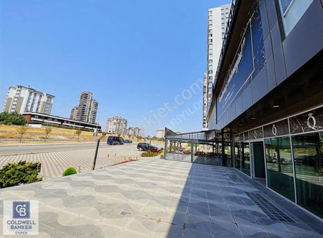 Yaşamkentde Caddeye Cephe Tabela Değeri Yüksek Kiralık Dükkan