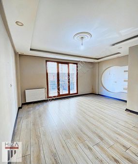 Kapalı M. Dekorlu Ve İskanlı Bölgede En Geniş 1+1 Satılık Daire