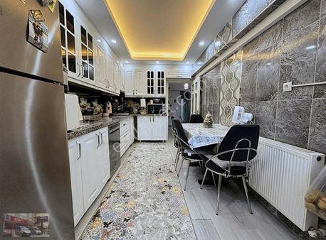 Zafer İçyer Caddesi Üzerinde Ful Yapılı 3+1 Ön Cephe