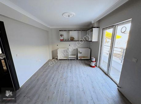 Uzman Gayrimenkulden Başpınar Mah 2+1 Amerikan Mut. Giriş Kat