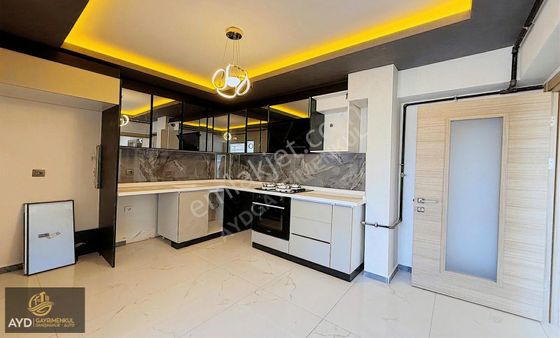 Ayd'den 2+1 Fevzi Çakmak Mahallesinde Ara Katta Daire!!!