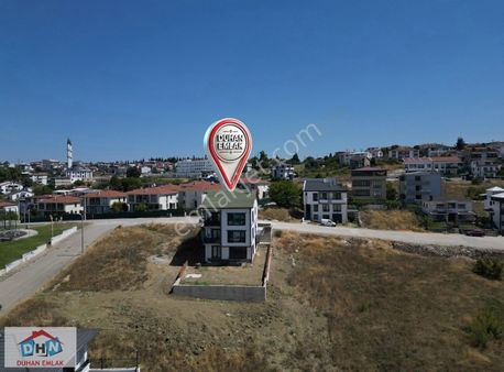 Duhan Emlak'tan 479m² Arsa İçinde 3 Daireli Manzaralı Özel Yapı