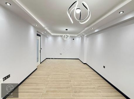 New Emlak Konut Ta Batıkent Te Satılık 160 M2 3+1 Lüx Daire