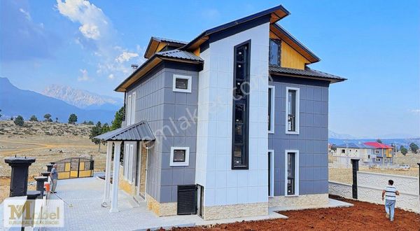 Mabelden Zevzek Tepesinde Rüya Gibi Villa Konfor Ve Prestij