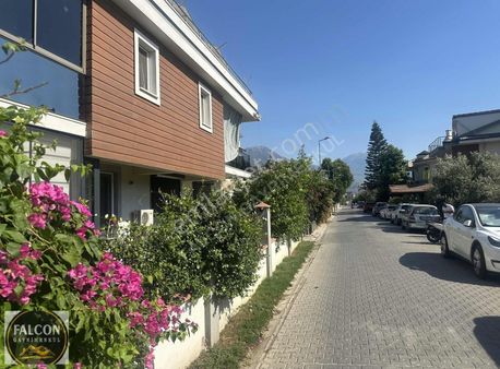 Falcon Dan Foça Da Muhteşem 3+1 Daire