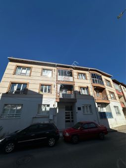 Asrın Emlak’tan Mevlana Mah.satılık 3+1 Kombili Temiz Daire