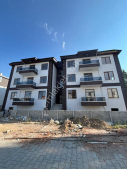 Afyon Üçok Emlaktan Mareşalde Sıfır 2+1 Lüx Satılık Daireler