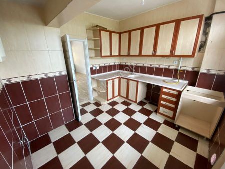 Emek Emlak'tan Mimar Sinan Mah.de Kiralık Arakat Daire K-2960