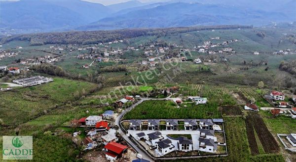 Akyazı Küçücek Mahallesinde Proje Yapımına Müsait 3 Bin M2 Arsa