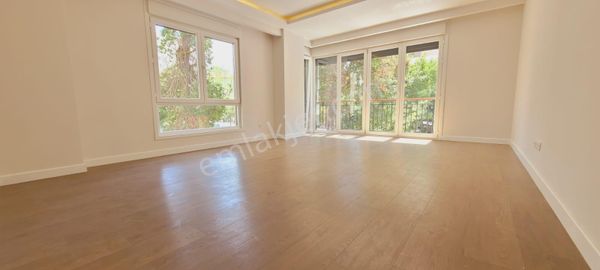 Kozyatağında Sıfır Dairede Net 100m2 3+1 Kozzy Avm Yakın