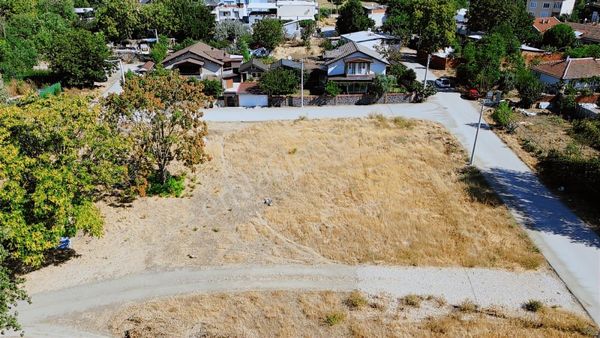 Yunuselinde Villa İmarlı Köşe Parsel! 107m2 Hisse Satılık Arsa