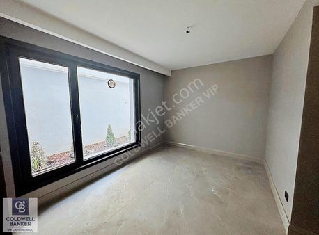 Gaziosmanpaş Satlık 1+1 Bahçe Katı Daire