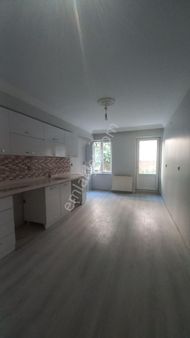 Fıyat Düştü***meydan Mahallesi Carrefoursa Arkası Geniş 2+1