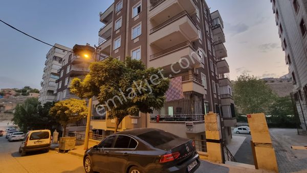 Akev Gayrimenkul'den Karaköprü Akpiyar'da Uygun 2+0 Giriş Kat