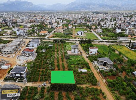 Bahçeyaka Merkezi Konumda 505 M2 26.5 Metre Yol Cepheli Arsa
