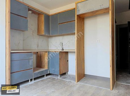 Bahçeyakada Tamamına Yakın Kredi İmkanı Olan 1+1 Asansörlü Daire