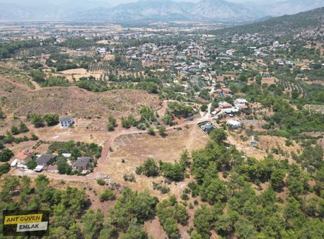 Ekşilide Villaların İçinde 2 Parsel 800 M2 Ormana Cephe Arsa
