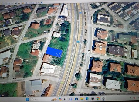 ""gazi Emlak""yalova-bursa Asfalt'ta Arsa 352 M2 Ticari-konut