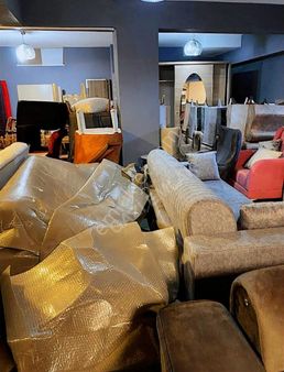 ""gazi Emlak""620 M Çift Dükkan Tapulu Şehit Ö.faydalı Caddede