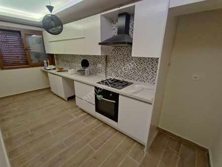 Ata Caddesi Yakını 2+1 Kapalı Mutfaklı Doğalgazlı Yeni Binada Kiralık Daire