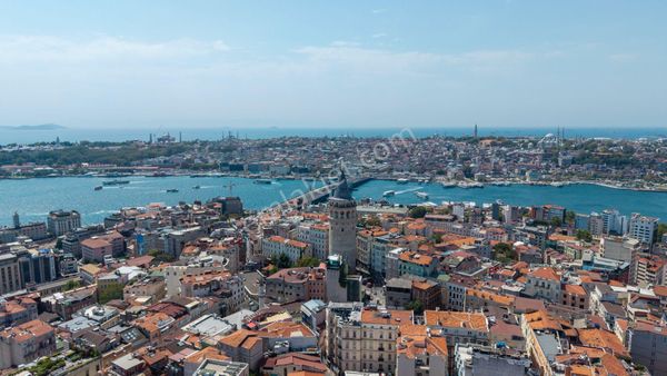 Asmalımescit'te Tarihi Değer, Deniz Manzaralı Satılık Bina