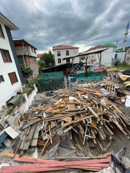 Emlakçe G Y M'den Fatih Mah Otoban Kenarında Kiralık Arsa