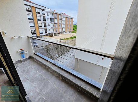 Anadolu Gayrimenkul'den Cumhuriyet Mahallesi'nde Satılık 1+1