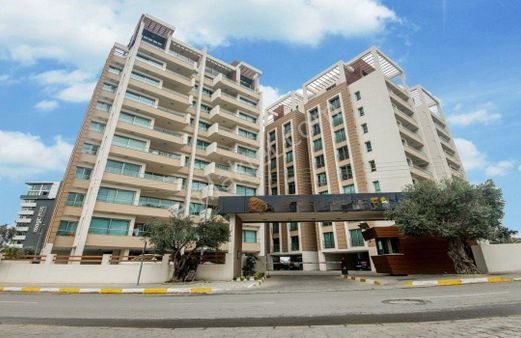 Girne Merkez'de Site İçerisinde 135m2 Panoramik Deniz Manzaralı Ultra Lüks 3+1 Satılık Daire !!