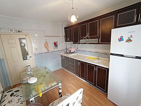 Ankara Kazanç'tan Malazgirt Mah. Çift Banyolu 3 Balkonlu Arakatta Geniş Satılık Daire