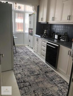 Hatunoğlu'ndan Satılık İstiklal Caddesi'nde Ara Kat 3+1 Daire