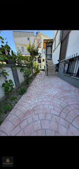 Zafer Mah. 6+1 3 Banyolu Satılık Villa