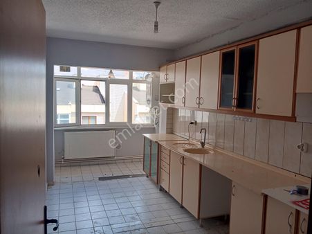 Körfez İlimtepe De Kiralık Asansörlü Daire