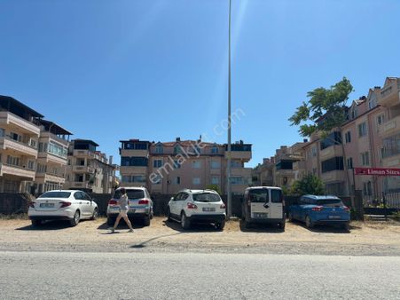 Karasu Genç Gayrimenkulden Denze Sıfır Merkezi Konumda 2+1 Satılık Daire