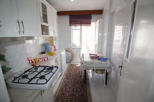Krc'den Şafaktepe Mahallesinde Tren İstasyonuna 650 M.eşyalı Kiralık 3+1 Daire Eids Onaylı