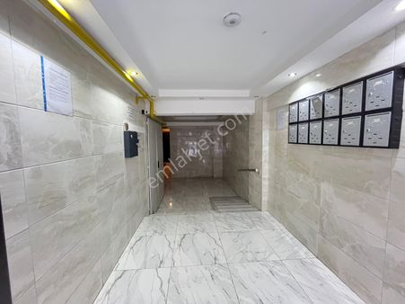 Esgyo'dan Adalarda, Porsuğa 1 Dk Yürüme Mesadesin De 1+1 Daire