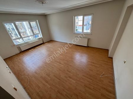 Torun'dan Malazgirtte Acil Kiralık Daire 3+1