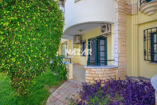 Alanya Mahmutlar’da Denize Sıfır Kiralık 1+1 Daire