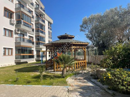 Kuşadası İkiçeşmelik’te Site İçinde Yüksek Giriş, Doğalgazlı, Cam Balkonlu 3+1 Daire