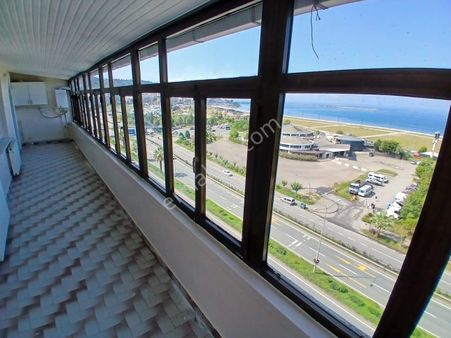 Rize Sahil Cami Yanı 8.kat-150.m2-deniz Kenarı-2+1-süper Manzaralı